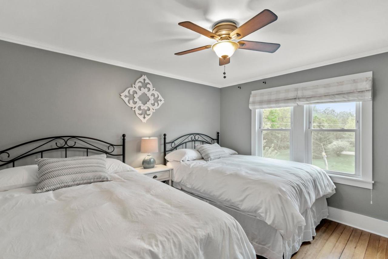 Gorgeous Downtown Bungalow, Walk Everywhere!!! Lake Geneva Exterior photo